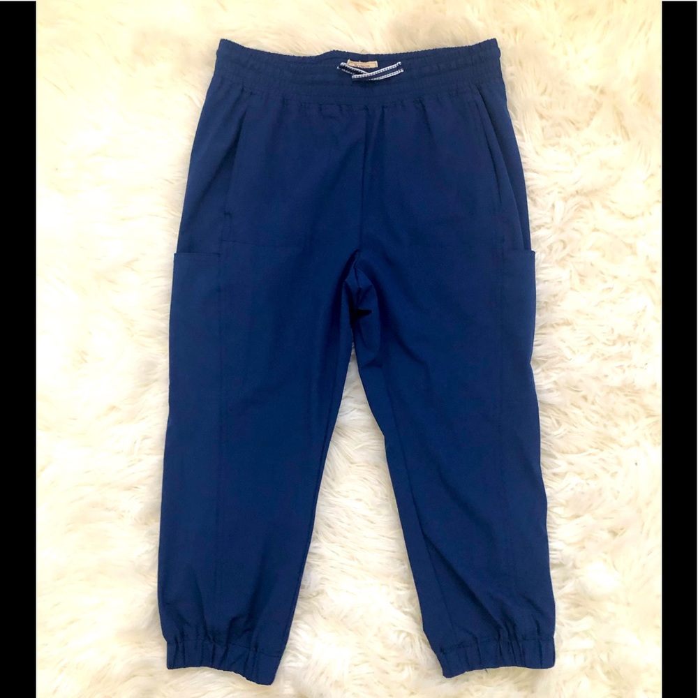 3/$20🌸 Cropped Jogger Pants
